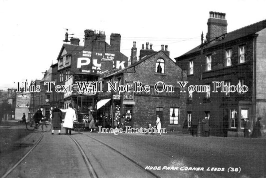 YO 8672 - Hyde Park Corner, Leeds, Yorkshire