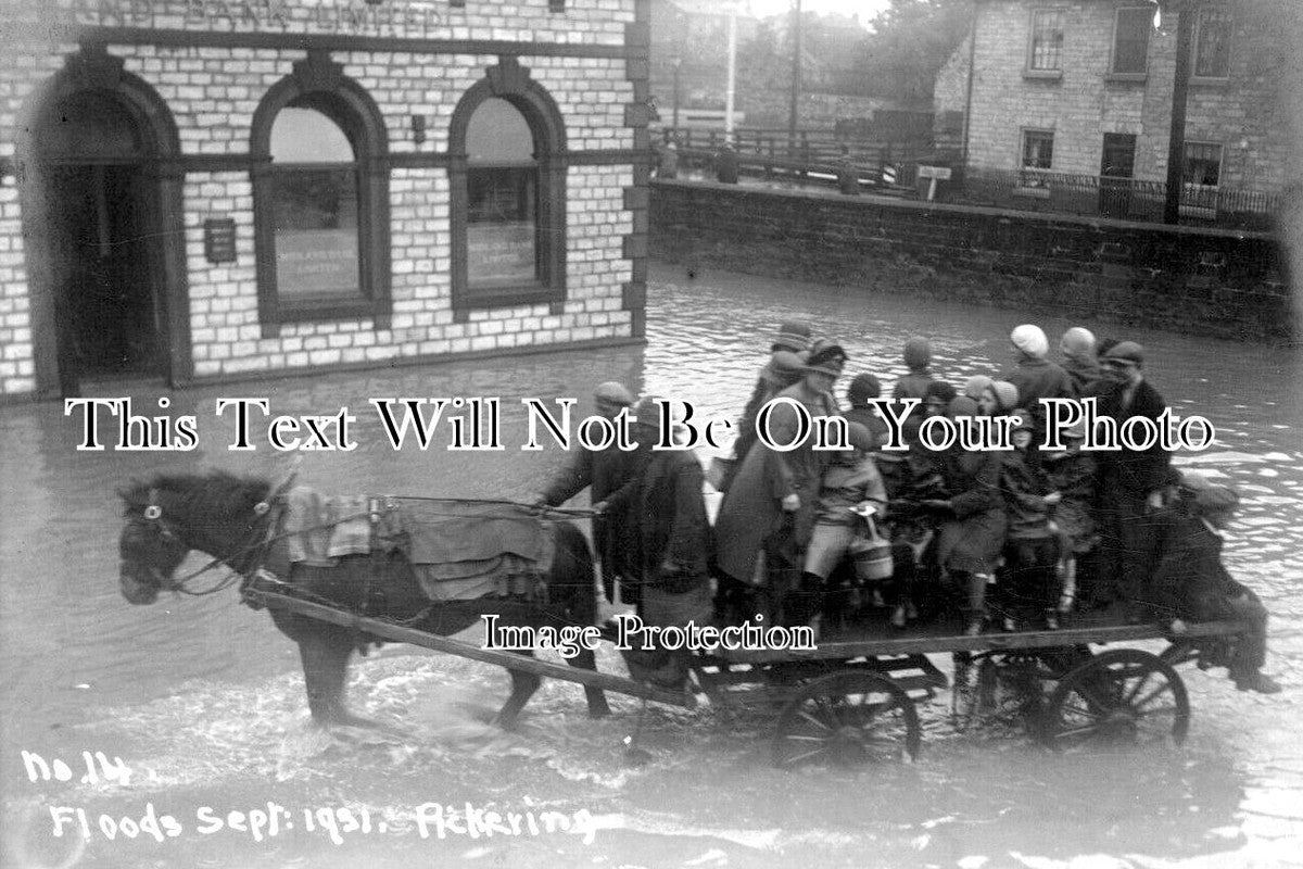 YO 8830 - Pickering Floods, Yorkshire 1931