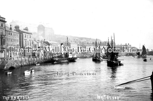 YO 9045 - The Harbour, Whitby, Yorkshire