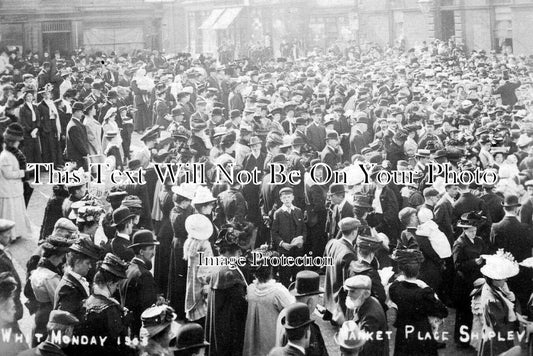 YO 9054 - Whit Monday, Shipley Market Place, Yorkshire 1908