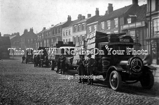 YO 907 - Lorries Outside The Green Dragon Hotel, Beverley, Yorkshire