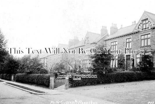 YO 9153 - Park Crescent, Roundhay, Leeds, Yorkshire