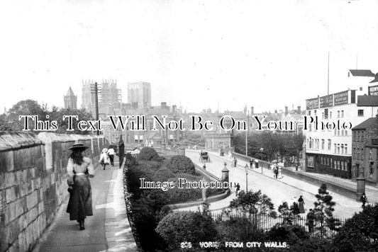 YO 9270 - York From City Walls, Yorkshire