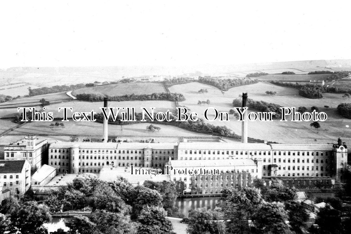 YO 9274 - Salts Mill Textile Factory, Saltaire, Leeds, Yorkshire