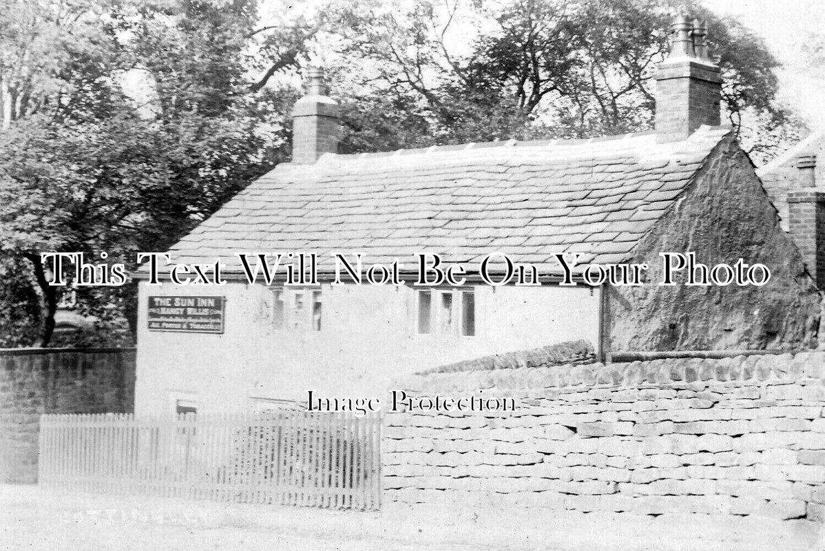 YO 9311 - Sun Inn Pub, Cottingley, Yorkshire