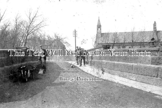 YO 9329 - Cleaning Bridge, Horbury, Wakefield, Yorkshire