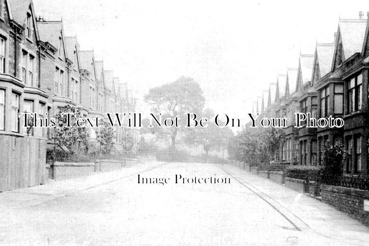YO 9334 - Roundhay Crescent, Leeds, Yorkshire c1907