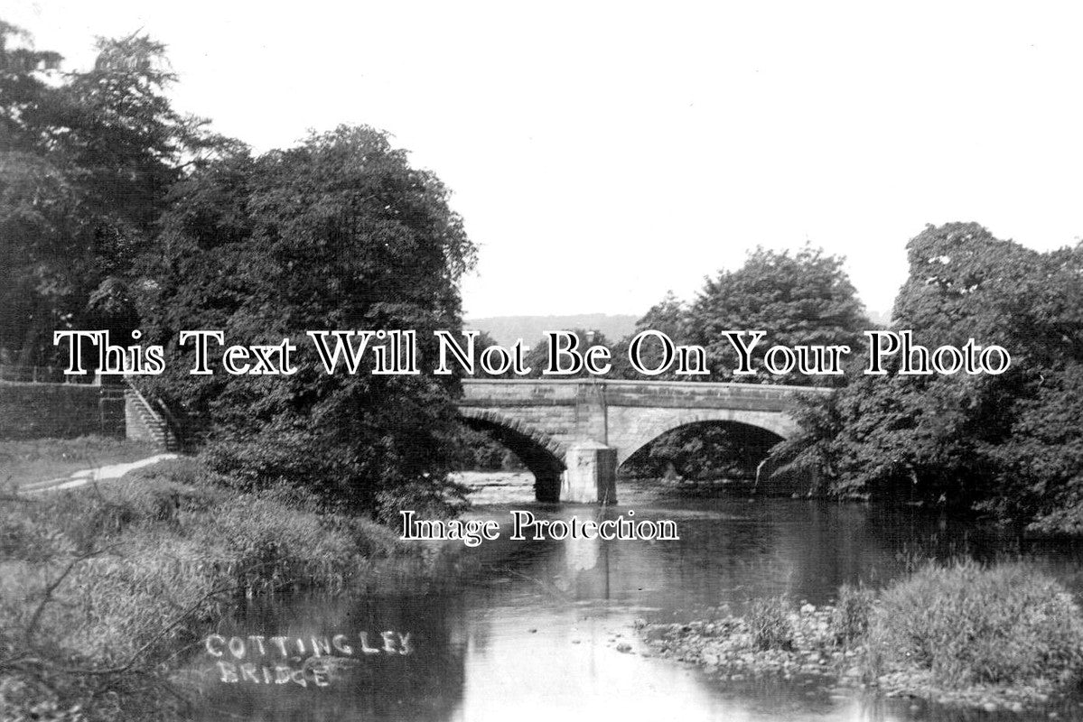 YO 9378 - Cottingley Bridge, Yorkshire