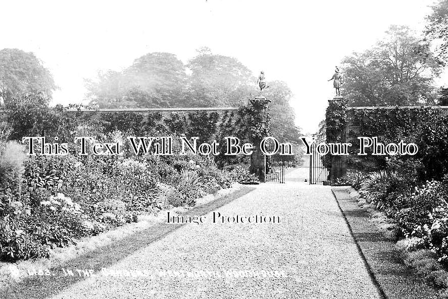 YO 9404 - Wentworth Woodhouse Gardens, Yorkshire c1912