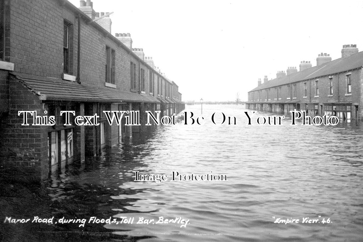 YO 9443 - Manor Road Floods, Toll Bar, Bentley, Yorkshire