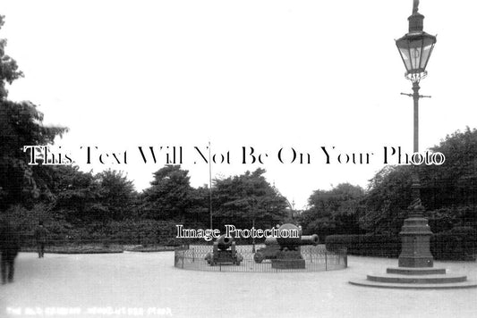 YO 9509 - The Old Cannons, Woodhouse Moor, Leeds, Yorkshire c1923
