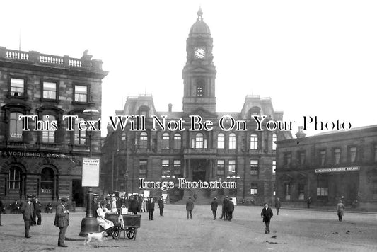 YO 9530 - Dewsbury Town Hall & Street, Yorkshire