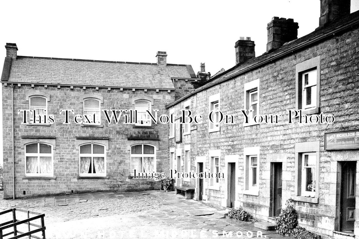 YO 9583 - Crown Hotel & Post Office, Middlesmoor, Yorkshire c1909