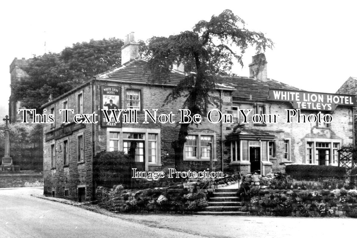 YO 9589 - White Lion Hotel, Kildwick, Yorkshire