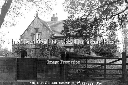 YO 9620 - The Old School House, Methley, Yorkshire c1907