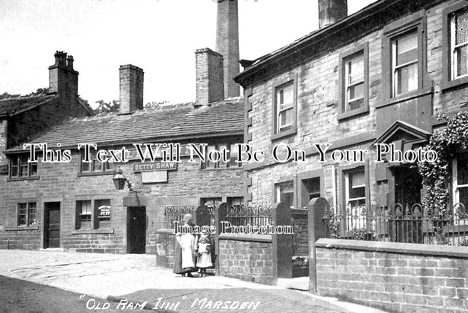 YO 9714 - Old Ram Inn Pub, Marsden, Yorkshire