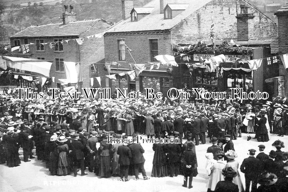 YO 9724 - Coronation Procession, Ripponden, Yorkshire 1911