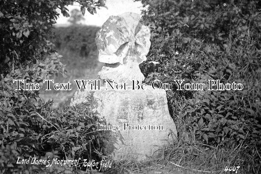 YO 9779 - Lord Dacres Monument, Towton Field, Yorkshire