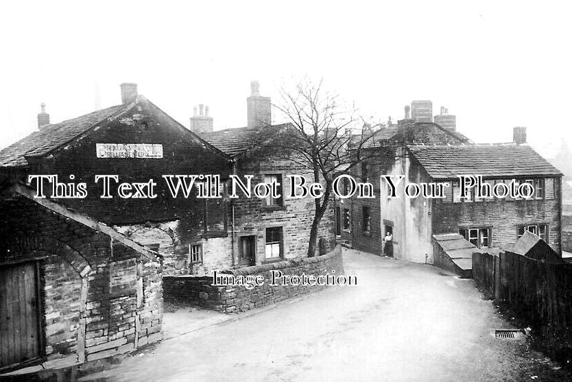 YO 9781 - Upper Town Gate, Marsden, Yorkshire c1948