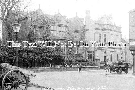 YO 9802 - Old Grammar School & Craven Bank, Otley, Yorkshire c1907