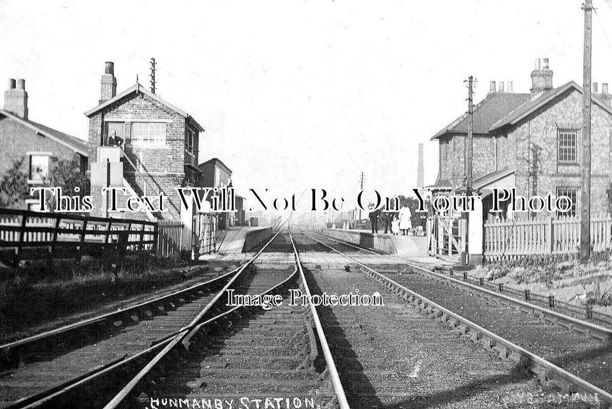 YO 9886 - Hunmanby Railway Station, Scarborough, Yorkshire