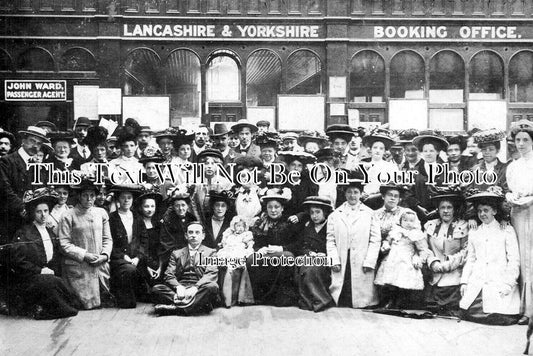 YO 9906 - Halifax Railway Station Group, Yorkshire