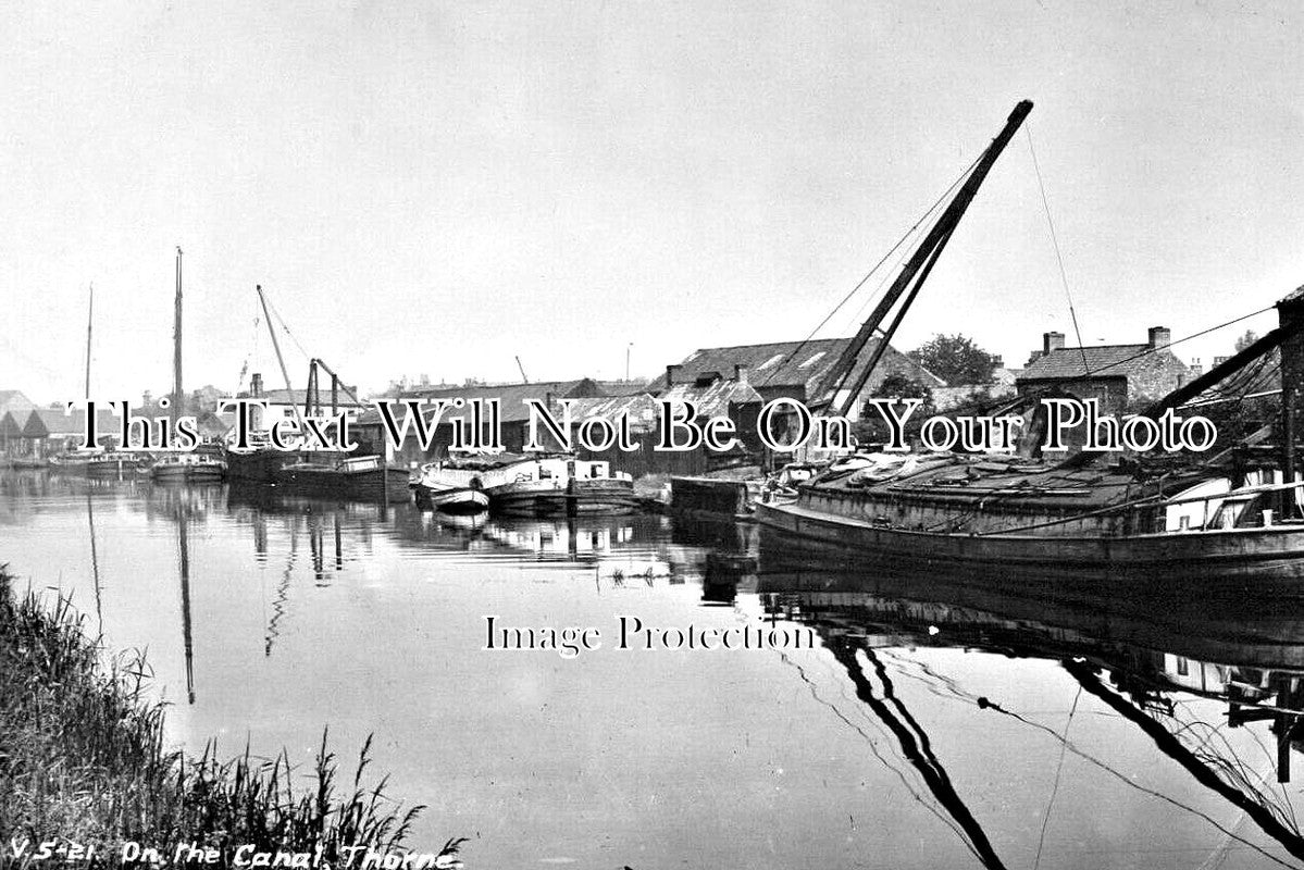 YO 9908 - On The Canal At Thorne, Yorkshire c1936